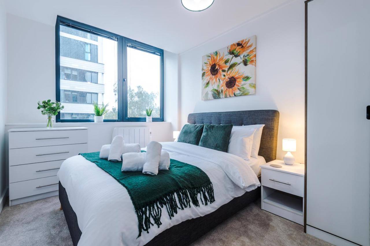 Manchester Stylish Haven: 2-Bed City Apartment Exterior photo