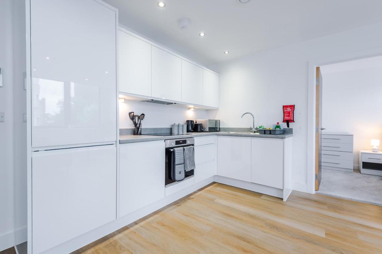 Manchester Stylish Haven: 2-Bed City Apartment Exterior photo