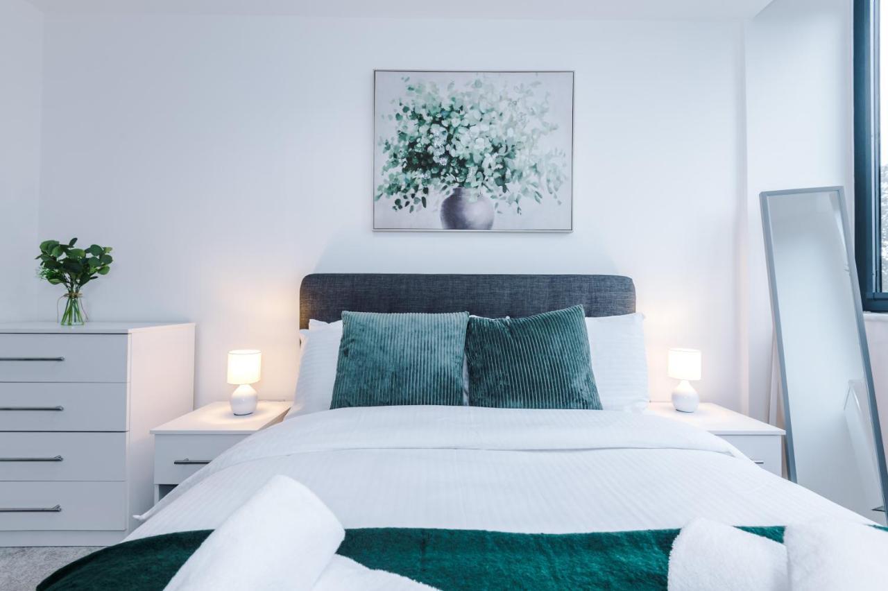 Manchester Stylish Haven: 2-Bed City Apartment Exterior photo