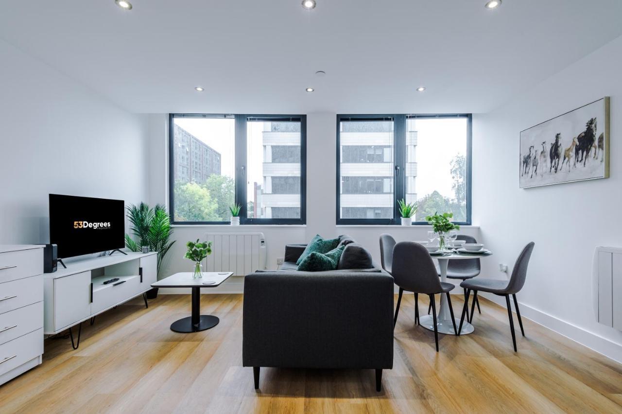 Manchester Stylish Haven: 2-Bed City Apartment Exterior photo